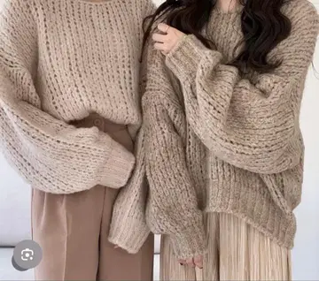 lawgy 베이지 니트 스웨터