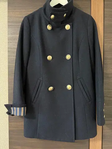 네이비 더블 브레스트 피 코트