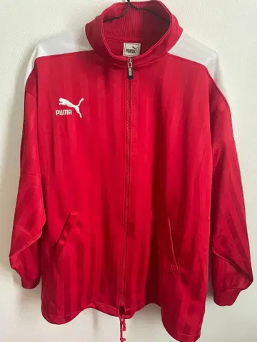 PUMA 레드 스트라이프 저지 L 사이즈
