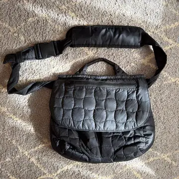 퀼팅 숄더백 블랙