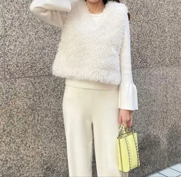 rimir 리밀 플레어 소매 리브 니트 화이트