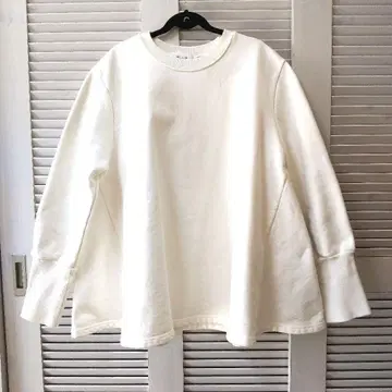 새상품급 [ ella selectshop ] 면100% A라인 스웨트