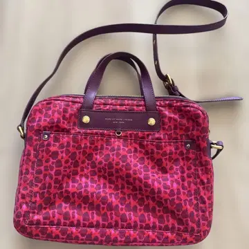 마크 제이콥스 PC 케이스 표범 무늬 핑크 해외 구매