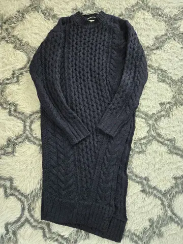 네이비 케이블 니트 롱 스웨터