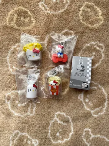 헬로키티 아메리칸 디자인 메지루시 액세서리