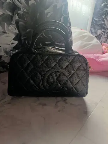 블랙 핸드백 퀼팅