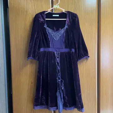 axes 벨로아 원피스 보라색 레이스업