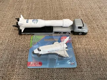 지크 스페이스셔틀, 로켓 운송 트레일러