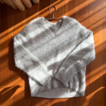 SNIDEL 스나이델 폭스 캐시미어 V넥 니트