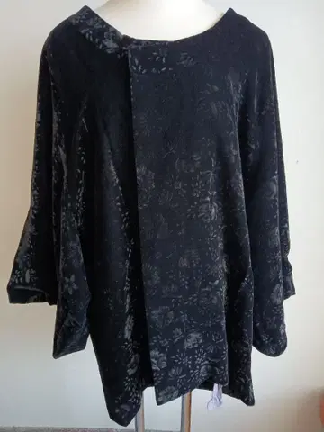 블랙 꽃무늬 벨벳 일본 의류 겨울 코트 L3