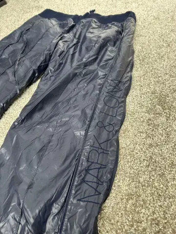 마크앤로나 팬츠