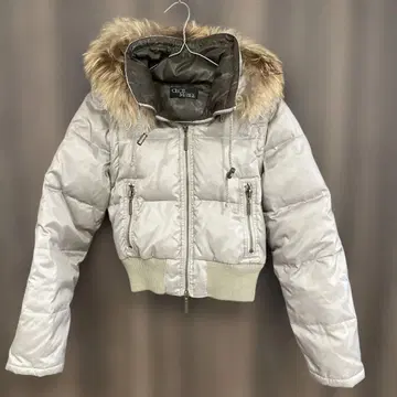 세실 맥비 다운 베스트