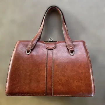 브라운 핸드백