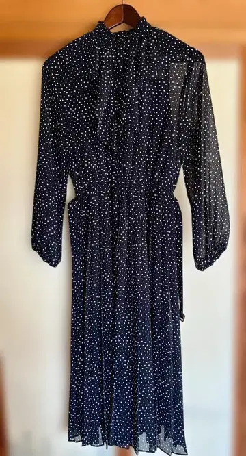 Mila Owen (밀라 오웬) 네이비 도트 무늬 롱 원피스 0