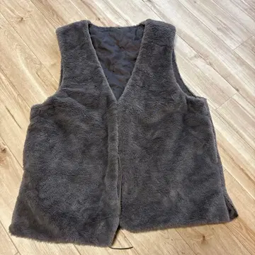 브라운 인조 모피 노카라 베스트