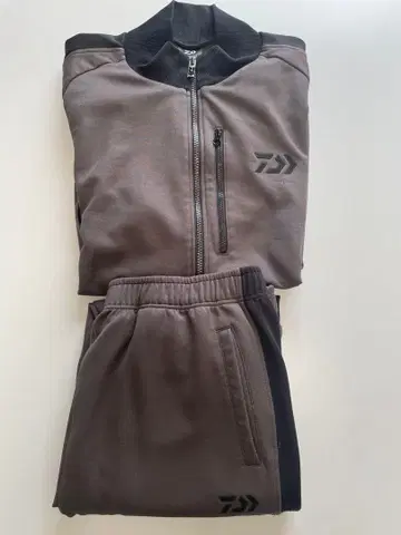 다이와 저지 세트 브라운 베이지/블랙