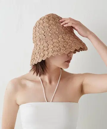 La Maison de Lyllis 라메조 드 릴리스 / BARROW