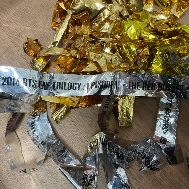 bts 방탄소년단 2014 더레드불렛 콘서트 컨페티 양도합니다.