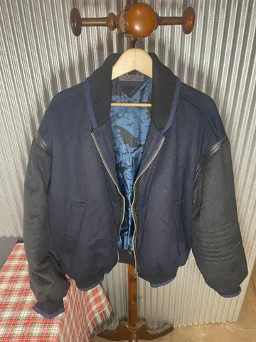 ICEBERG HISTORY 아이스버그 히스토리 배트맨 바시티 자켓