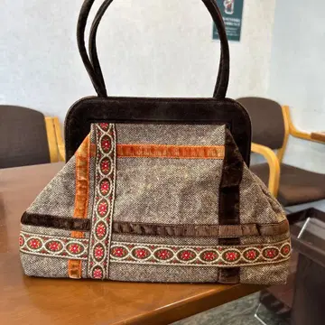 모스키노 핸드백 미사용