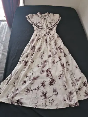 꽃무늬 원피스 프릴 달린 옷깃 케이프풍