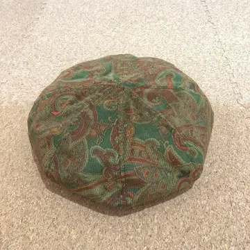 euro vintage corduroy beret