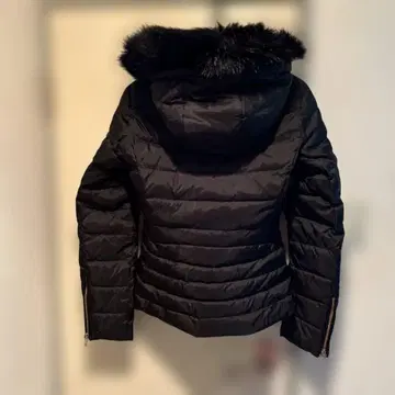 하자품 ZARA 후드 부착 블랙 다운 자켓 S