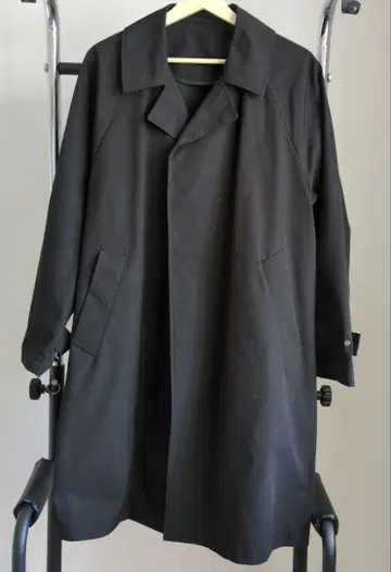 BEAMS LIGHTS 블랙 스텐카라 코트 심플 성인