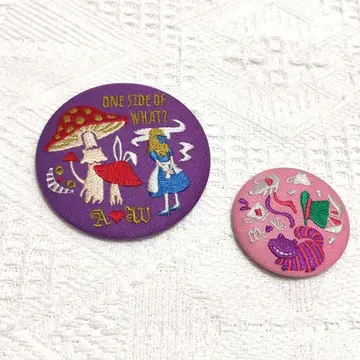 앨리스 캔뱃지 패브릭 소재