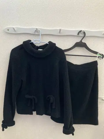 클리닝 완료 블랙 니트 셋업