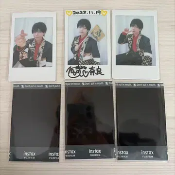 MeseMoa. 메세모아 화이트 의류 폴라로이드