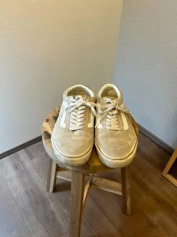 스니커즈 베이지/화이트 US9H