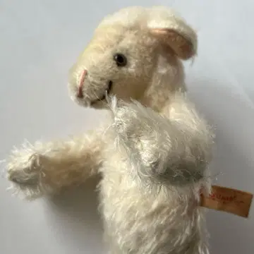 칼리스토사 양 봉제 인형