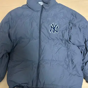뉴욕 양키스 다운 자켓 L 사이즈