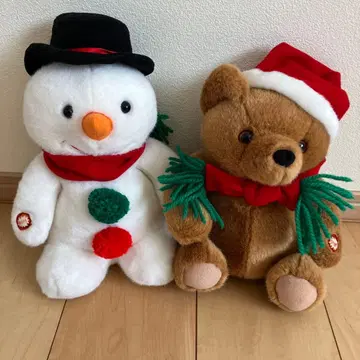 크리스마스 봉제 인형 눈사람과 곰