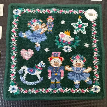 페이러 리베&릴리아 자 너트 크래커 손수건