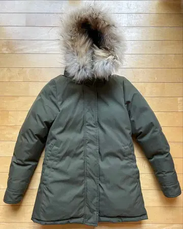 새상품급 PYRENEX 올리브 다운 자켓 퍼 포함