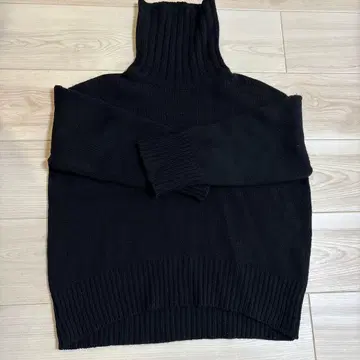 GALERIE VIE 오버 사이즈 터틀넥 니트