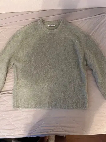 ZARA 복슬복슬 옐로우 그린 모헤어 니트