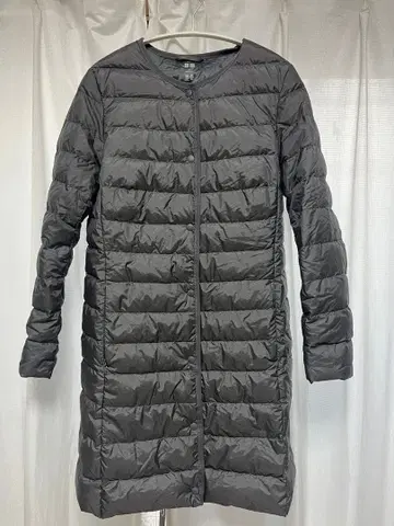 새상품급 UNIQLO 그레이 울트라 라이트 다운 롱 코트 S