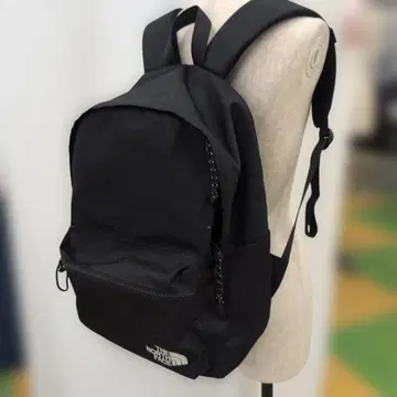 696 THE NORTH FACE 블랙 백팩