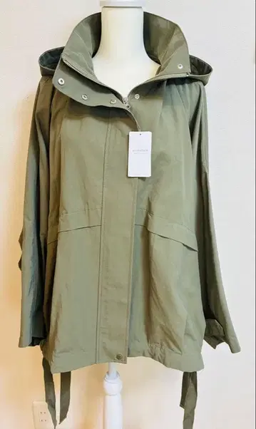 [ 새상품 ] 코엔 판초 마운틴 파카 코트 자켓 아우터