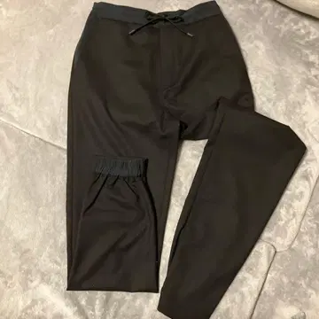 INCOTEX 블랙 슬랙스 46