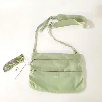 미사용품 F/CE. 숄더백 그린