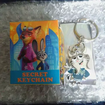 주토피아2 키체인 파우버트