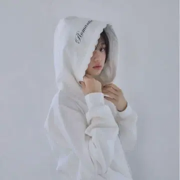 Smyeon 레이스 컴팩트 지퍼 후디 화이트