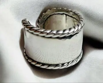 필립 오디베일 PHILIPPE AUDIBERT 트위스트 링