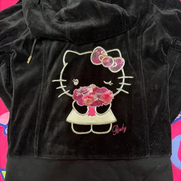 헬로키티 벨로아 후드티