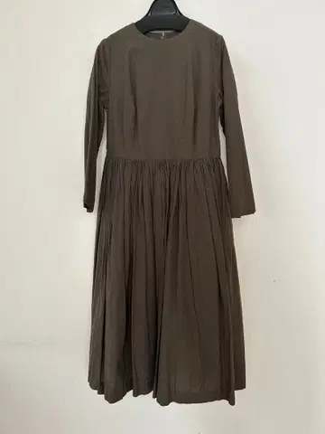 YAECA WRITE 턱 드레스 OLIVE sizeM