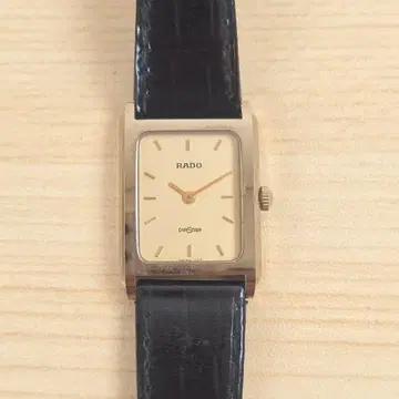 [ 새상품급 ] RADO DIASTAR 손목시계 153.0396.3